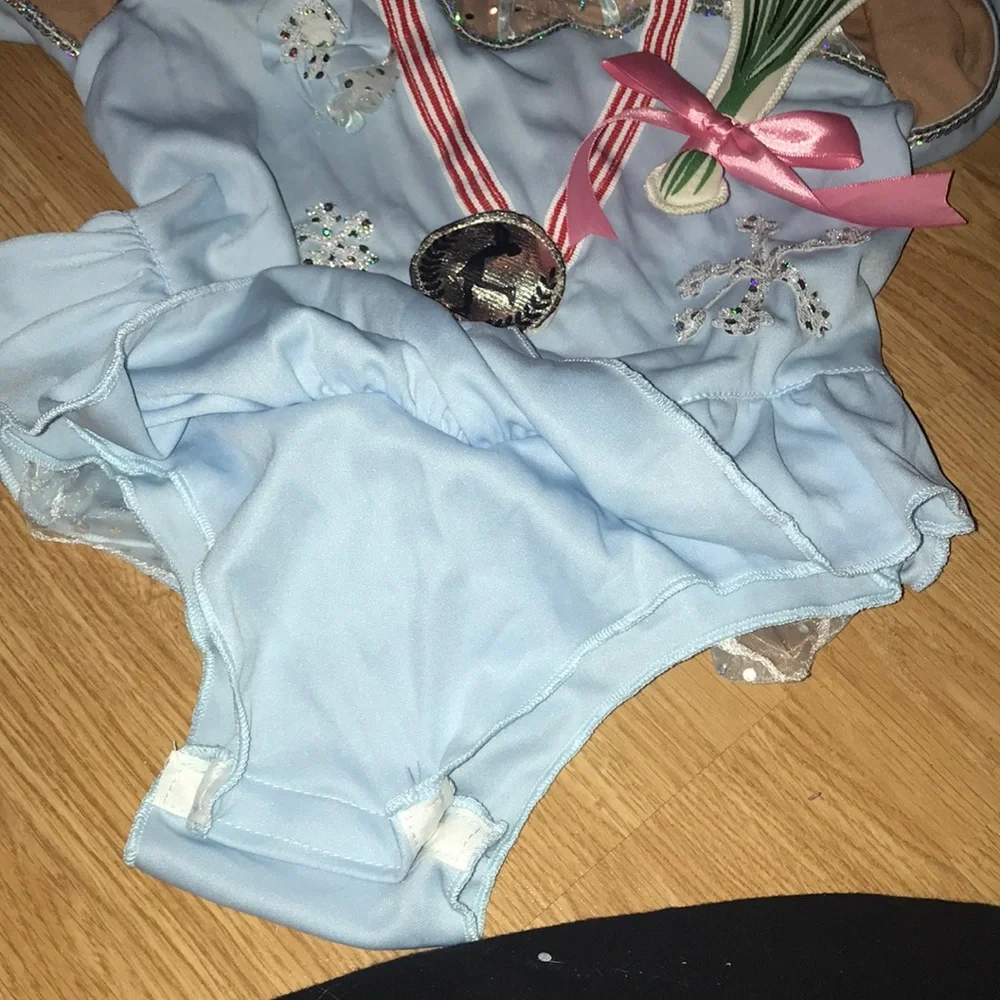 New Figure Skating costume in size 3/4 age